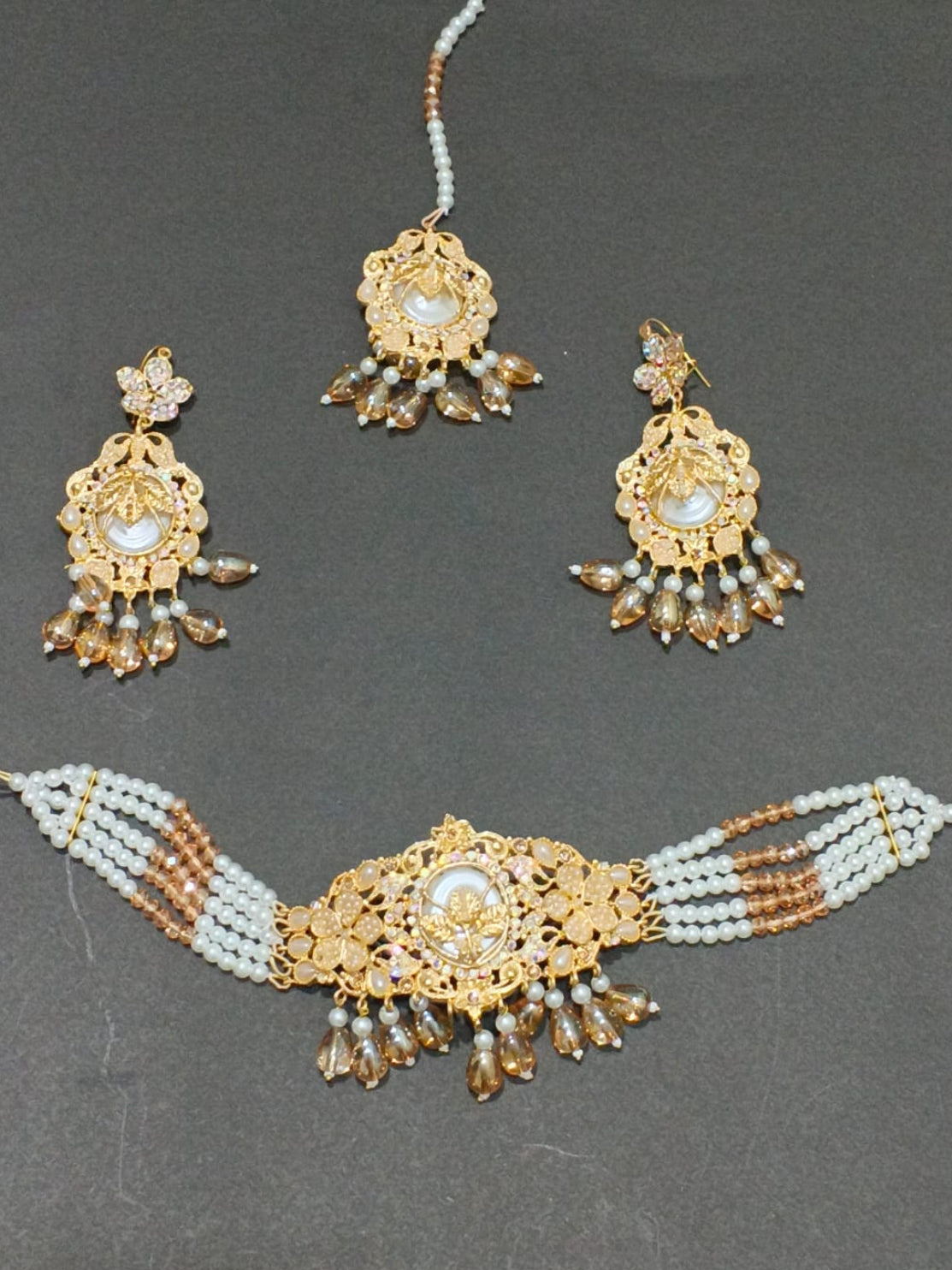 ✨ “Grace in Every Detail – Zauqaaf Exclusive Jewellery”
